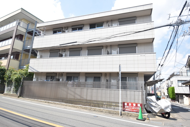 ��ʌ��������܎s������{�����T���ڂ̃}���V�����̌����O��