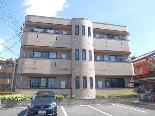 ��ʌ��z�J�s�����쒬�̃}���V�����̌����O��