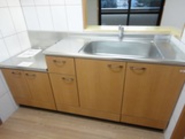 ��ʌ�����s�厚�����q��V�c�̃}���V�����̃L�b�`��