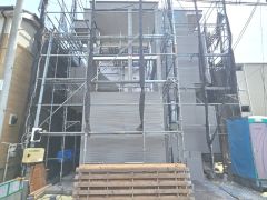 ��ʌ�����s�厚���s�̃A�p�[�g�̌����O��