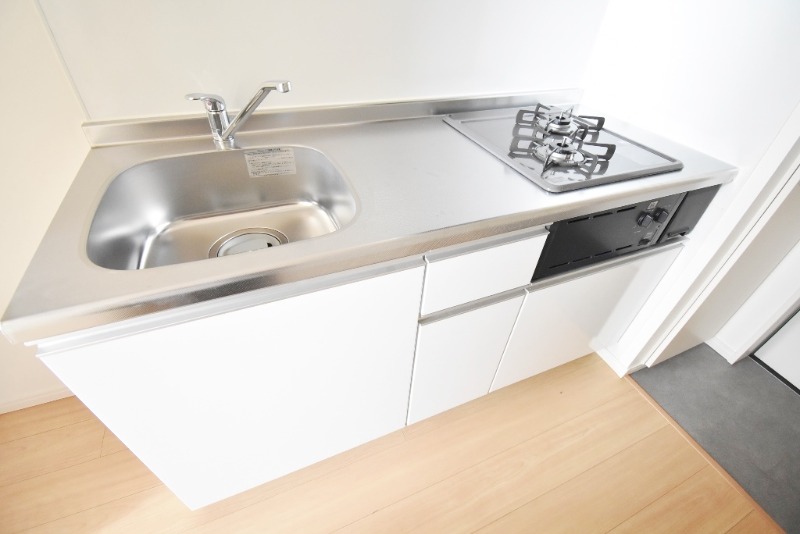 ��ʌ��������܎s�k��{�����Q���ڂ̃A�p�[�g�̃L�b�`��