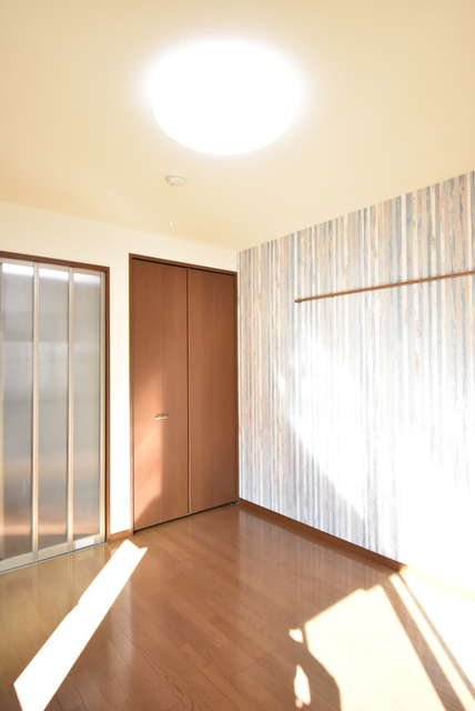 ��ʌ��������܎s������㗎���S���ڂ̃A�p�[�g�̐Q��