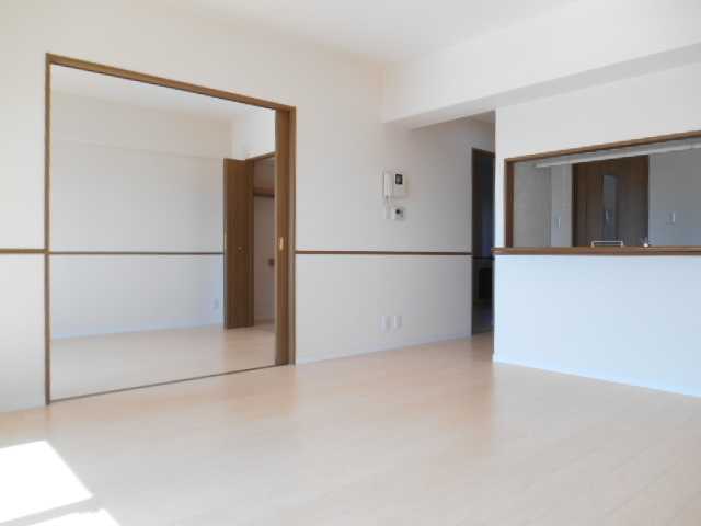 ��ʌ��������܎s�����擌��{�S���ڂ̃}���V�����̋��ԁE���r���O