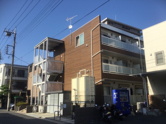 ��ʌ�����s�؂Q���ڂ̃}���V�����̌����O��