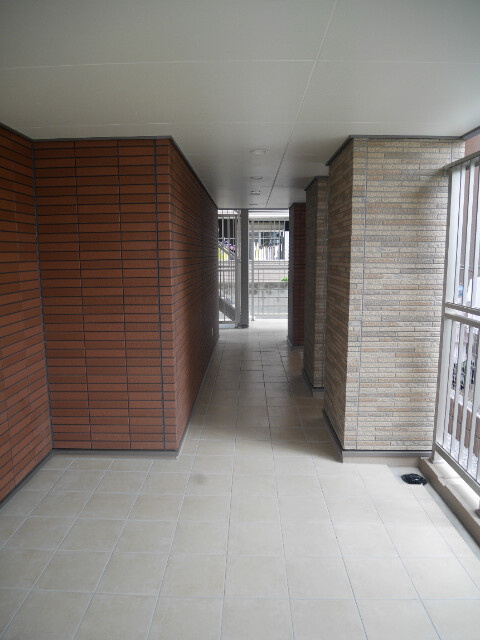 ��ʌ��������܎s�k��g�쒬�Q���ڂ̃A�p�[�g�̃G���g�����X