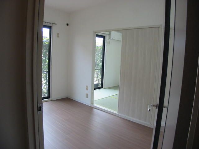 ��ʌ��z�J�s���z�J�V���ڂ̃A�p�[�g�̂��̑������E�X�y�[�X