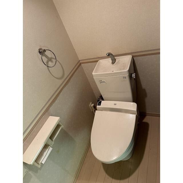 ��ʌ�����s���L�P���ڂ̃}���V�����̃g�C��