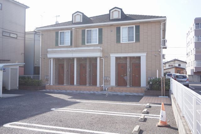 ��ʌ��������܎s�΋�厚����294�̃A�p�[�g�̌����O��