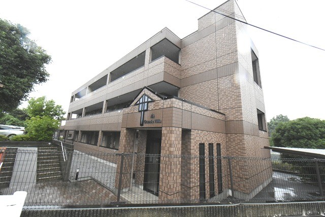 ��ʌ�����s�厚�����q��V�c6-1�̃}���V�����̌����O��