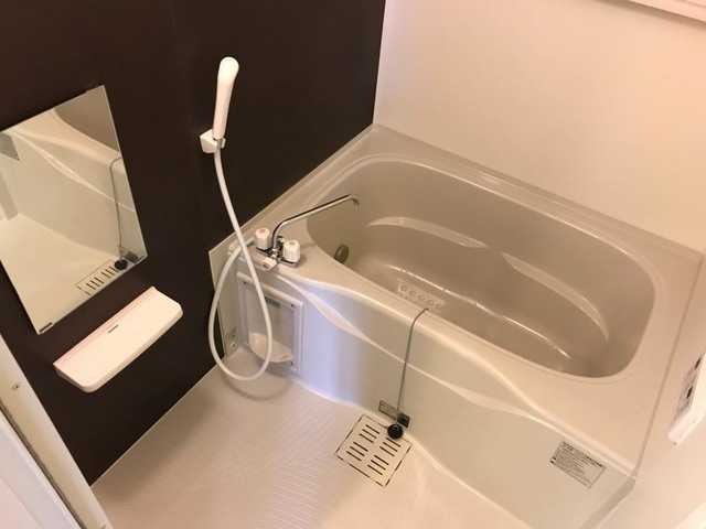 ��ʌ��z�J�s���C�N�^�E���P���ڂ̃A�p�[�g�̃o�X