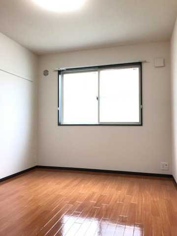 ��ʌ��z�J�s���C�N�^�E���P���ڂ̃A�p�[�g�̂��̑������E�X�y�[�X