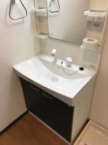 ��ʌ��z�J�s���C�N�^�E���P���ڂ̃A�p�[�g�̐��ʏ�