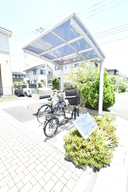 ��ʌ��z�J�s���C�N�^�E���P���ڂ̃A�p�[�g�̂��̑�