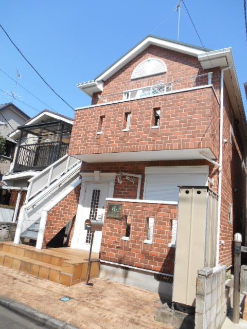 ��ʌ��������܎s��{��匴�U����2-18�̃A�p�[�g�̌����O��