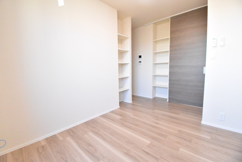 ��ʌ��������܎s��{��g�~���S���ڂ̃}���V�����̋��ԁE���r���O