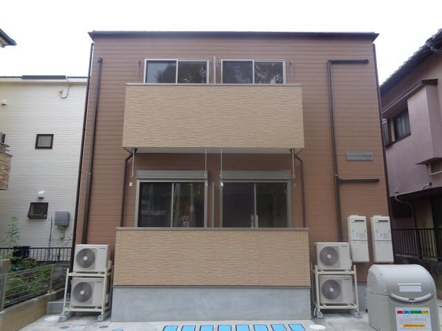 ��ʌ��t�����s���Ǔ��R���ڂ̃A�p�[�g�̌����O��