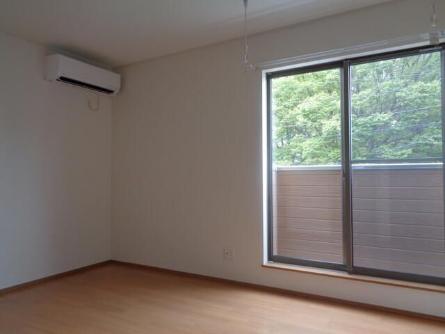 ��ʌ��t�����s���Ǔ��R���ڂ̃A�p�[�g�̋��ԁE���r���O