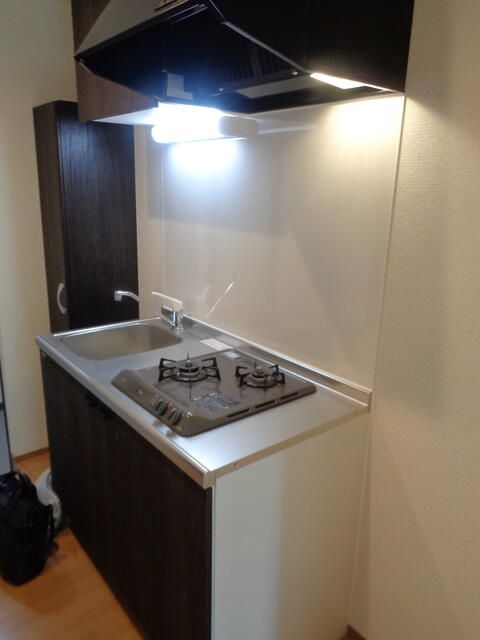 ��ʌ��t�����s���Ǔ��R���ڂ̃A�p�[�g�̃L�b�`��