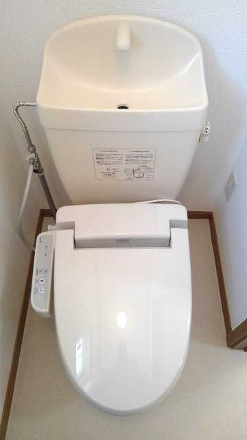 ��ʌ��@�c�s����Q���ڂ̃A�p�[�g�̃g�C��