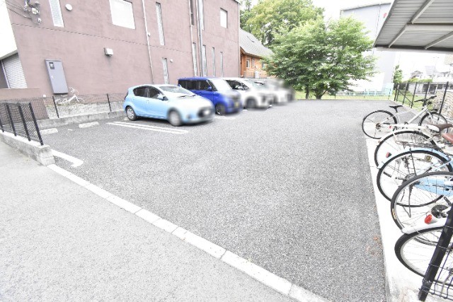 ��ʌ��������܎s��������u�P���ڂ̃A�p�[�g�̒��ԏ�