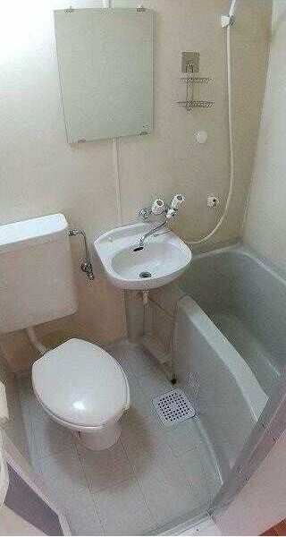 ��ʌ��������܎s������ۃ��蒬�̃A�p�[�g�̃o�X