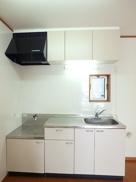 ��ʌ��������܎s����O���T���ڂ̃e���X�n�E�X�̃L�b�`��