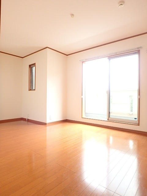 ��ʌ��������܎s����O���T���ڂ̃e���X�n�E�X�̂��̑������E�X�y�[�X