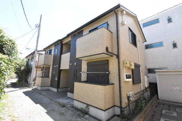 ��ʌ�����s���L�Q���ڂ̃A�p�[�g�̌����O��