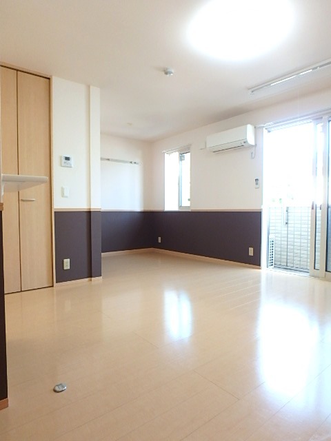 ��ʌ��������܎s�����擌��{�V���ڂ̃A�p�[�g�̋��ԁE���r���O