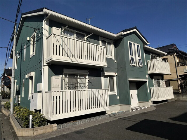 ��ʌ������s�������̃A�p�[�g�̌����O��