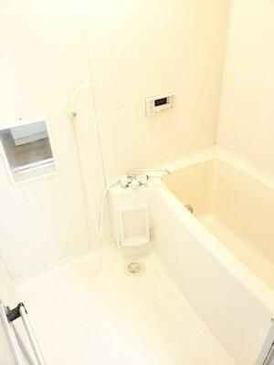 ��ʌ�����s���L�R���ڂ̃}���V�����̃o�X