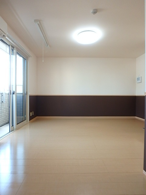 ��ʌ��������܎s�����擌��{�V���ڂ̃A�p�[�g�̂��̑������E�X�y�[�X