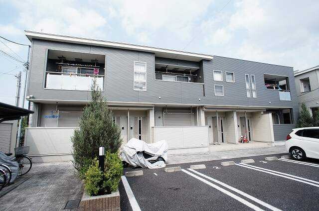 ��ʌ�����s�厚���s���̃A�p�[�g�̃G���g�����X