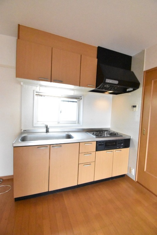 ��ʌ�����s�k����P���ڂ̃}���V�����̃L�b�`��