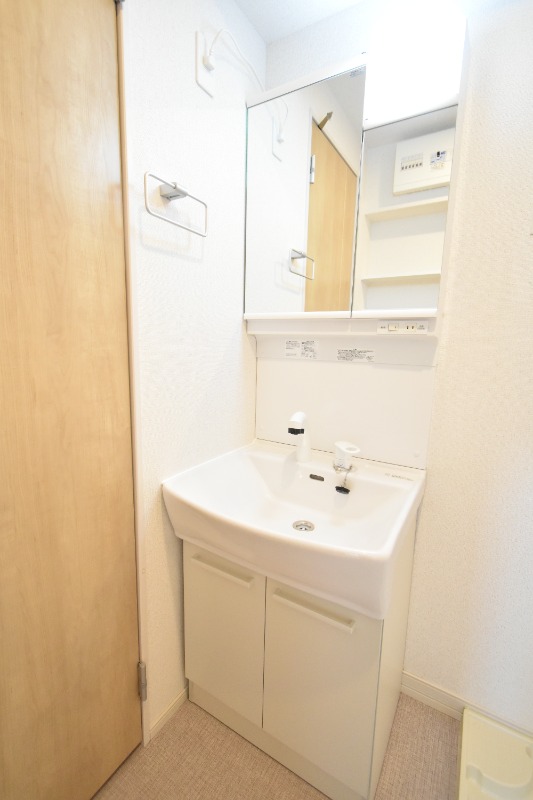 ��ʌ��������܎s����厚�w��̃A�p�[�g�̐��ʏ�