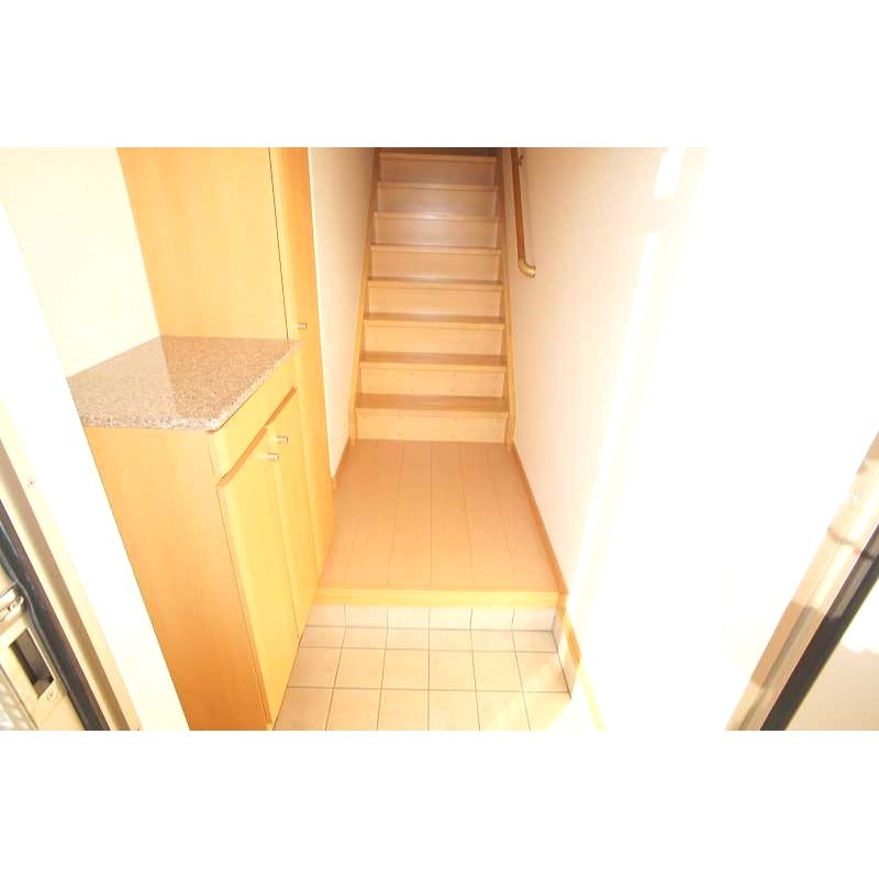 ��ʌ�����s�厚���s���̃A�p�[�g�̌���