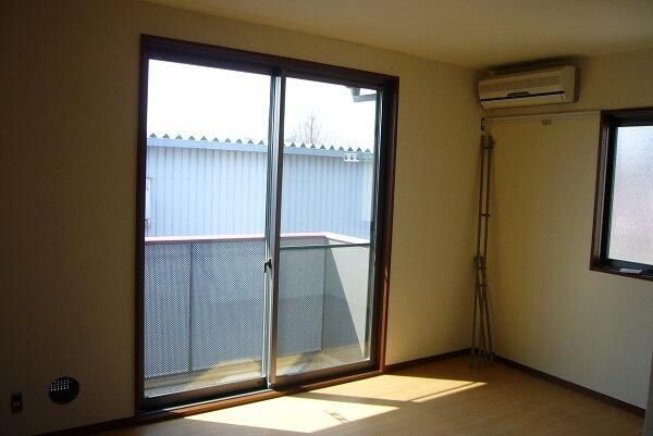 ��ʌ��������܎s���撆���P���ڂ̃A�p�[�g�̃o���R�j�[