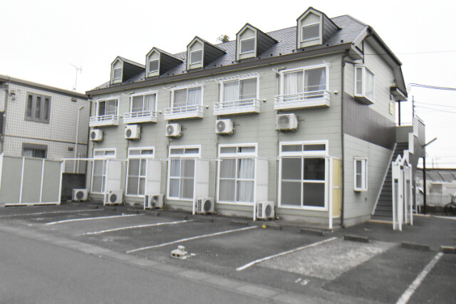 ��ʌ�����s�厚�����̃A�p�[�g�̌����O��