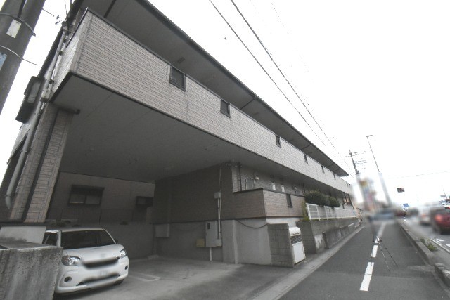 ��ʌ��@�c�s���S���ڂ̃}���V�����̃G���g�����X