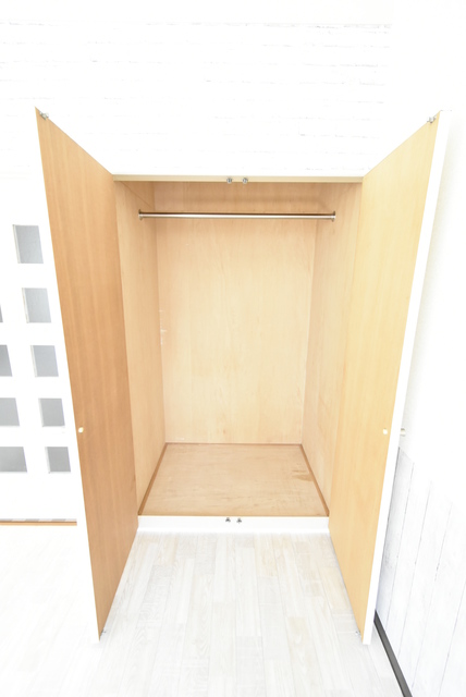 ��ʌ�����s�厚�����̃A�p�[�g�̎��[