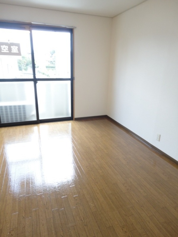 ��ʌ��������܎s�k��y�C���Q���ڂ̃A�p�[�g�̂��̑������E�X�y�[�X