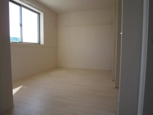 ��ʌ��z�J�s�{�{���P���ڂ̃A�p�[�g�̂��̑������E�X�y�[�X