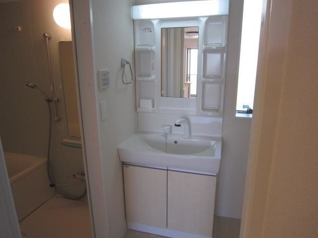 ��ʌ��z�J�s�{�{���P���ڂ̃A�p�[�g�̐��ʏ�