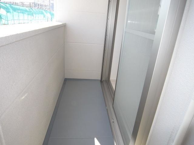 ��ʌ��z�J�s�{�{���P���ڂ̃A�p�[�g�̃o���R�j�[