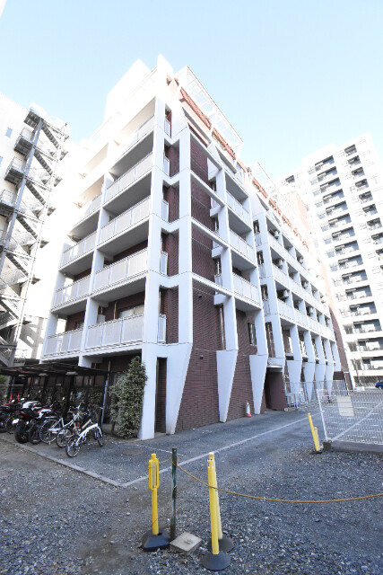 ��ʌ��������܎s��{�撇���Q���ڂ̃}���V�����̌����O��