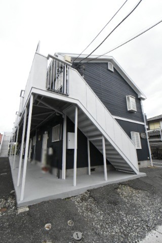 ��ʌ�����s�ܔԒ��̃A�p�[�g�̌����O��