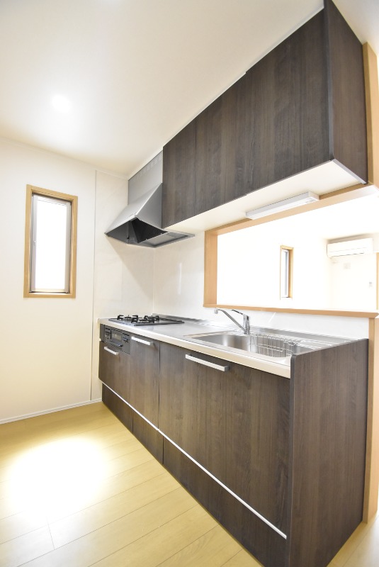 ��ʌ�����s������T���ڂ̈�ˌ��ẴL�b�`��