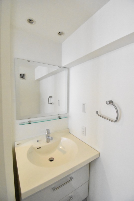 ��ʌ��������܎s��{�撇���Q���ڂ̃}���V�����̐��ʏ�