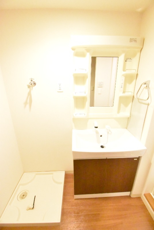 ��ʌ�����s�厚���s�����̃}���V�����̐��ʏ�