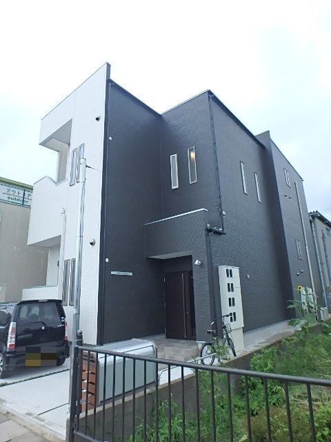 ��ʌ��������܎s�k��{�����S����67-9�̃A�p�[�g�̌����O��